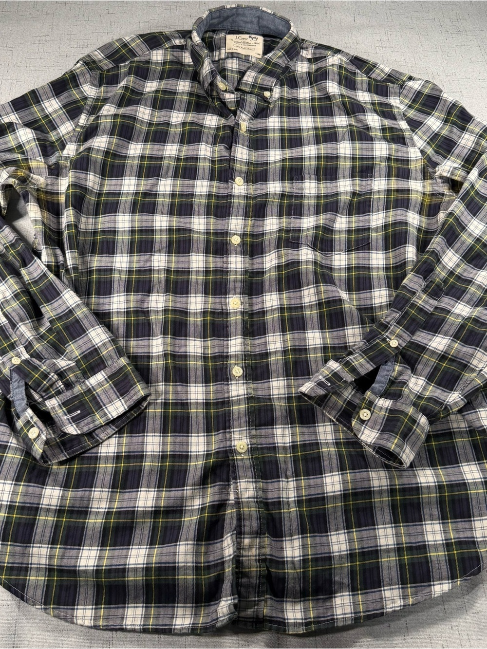 Vintage J. Crew Men's Plaid Button-Down Shirt in Black, White & Olive